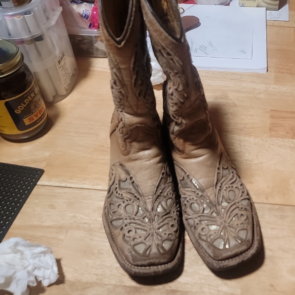 Corral Tan Leather Heeled Boots